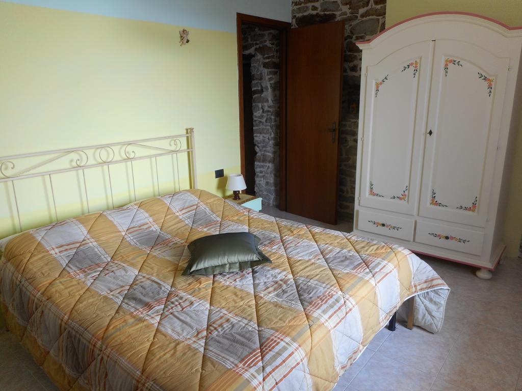 Agriturismo Cascina Serra Cossano Belbo Exteriör bild
