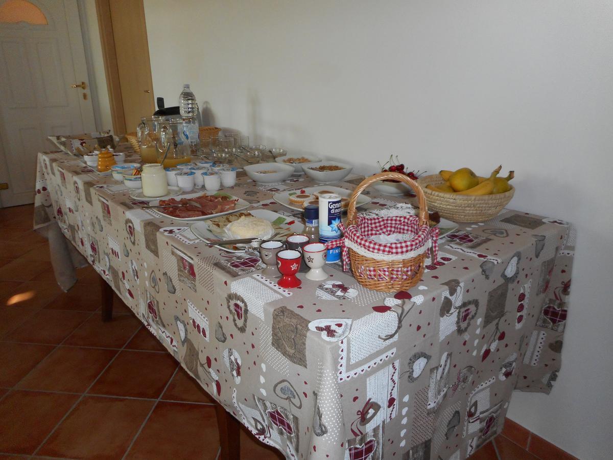 Agriturismo Cascina Serra Cossano Belbo Exteriör bild