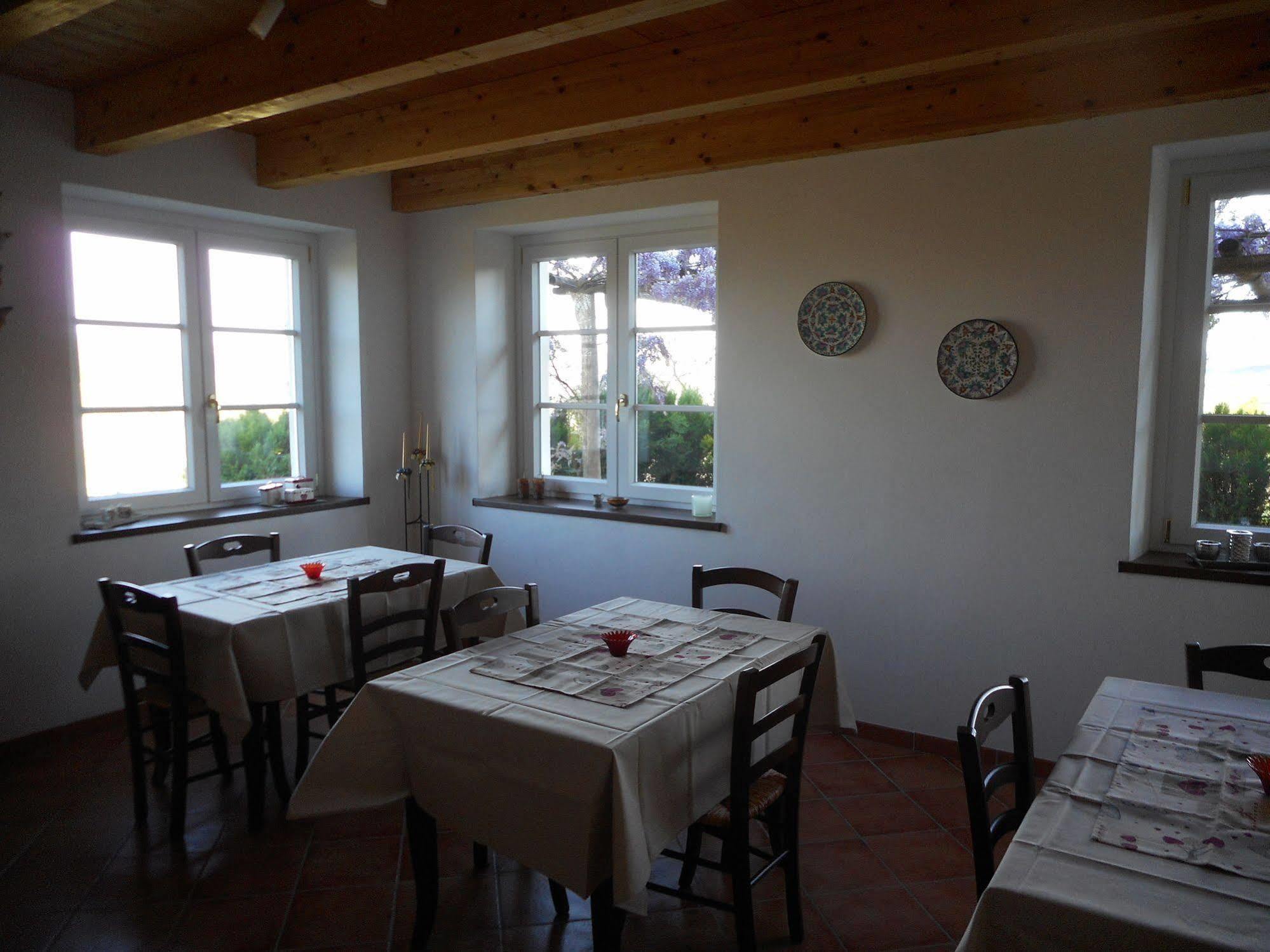 Agriturismo Cascina Serra Cossano Belbo Exteriör bild